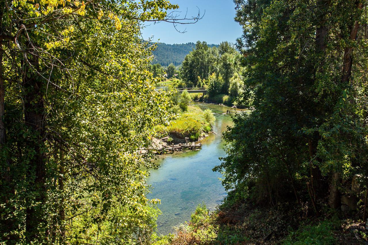Storybook Riverside Inn Leavenworth Buitenkant foto